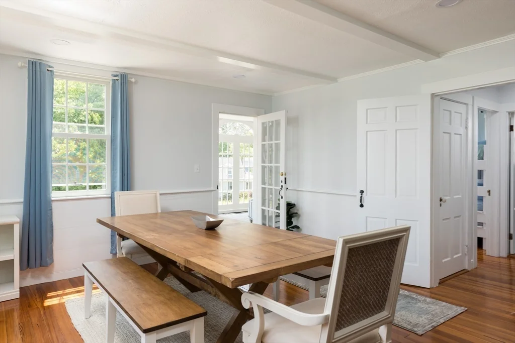 16 Jefferson Shores Rd, Cohasset Narrows