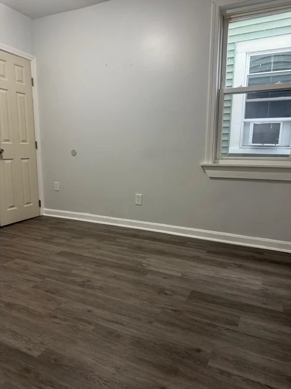 168 Warren Ct, Lowell