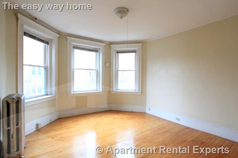 8 Craigie Cir, Harvard Square