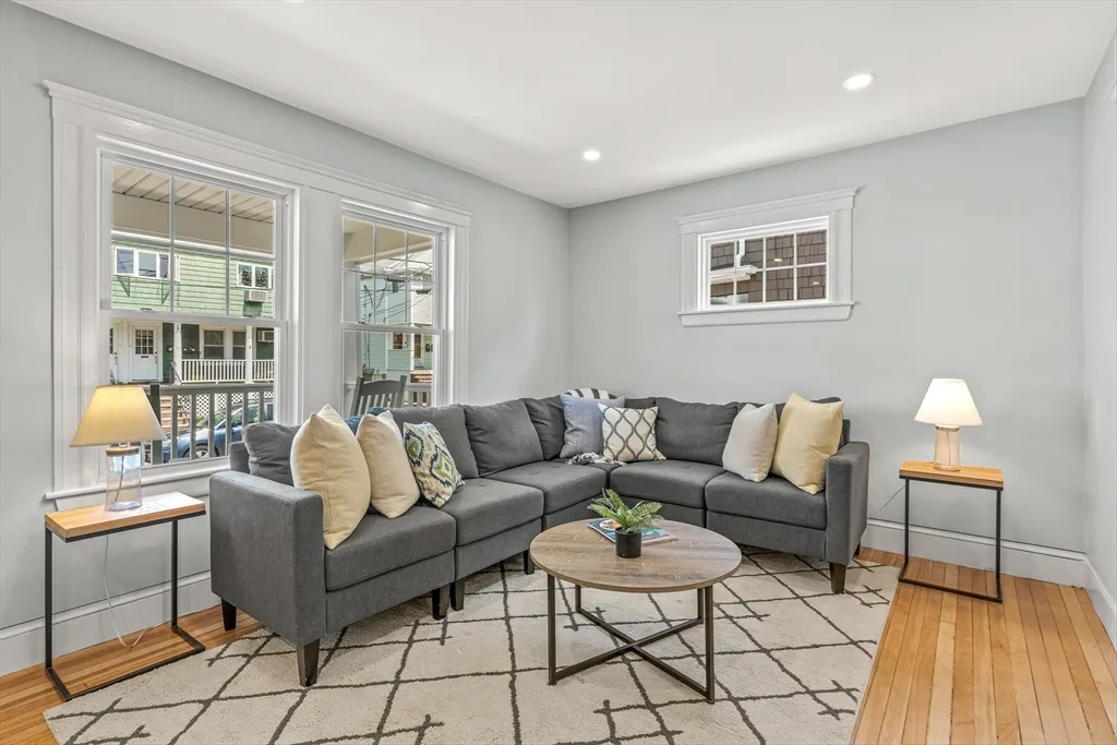 44-46 Woods Ave, West Somerville