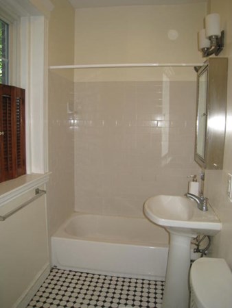 21 Shepard St, Neighborhood Nine