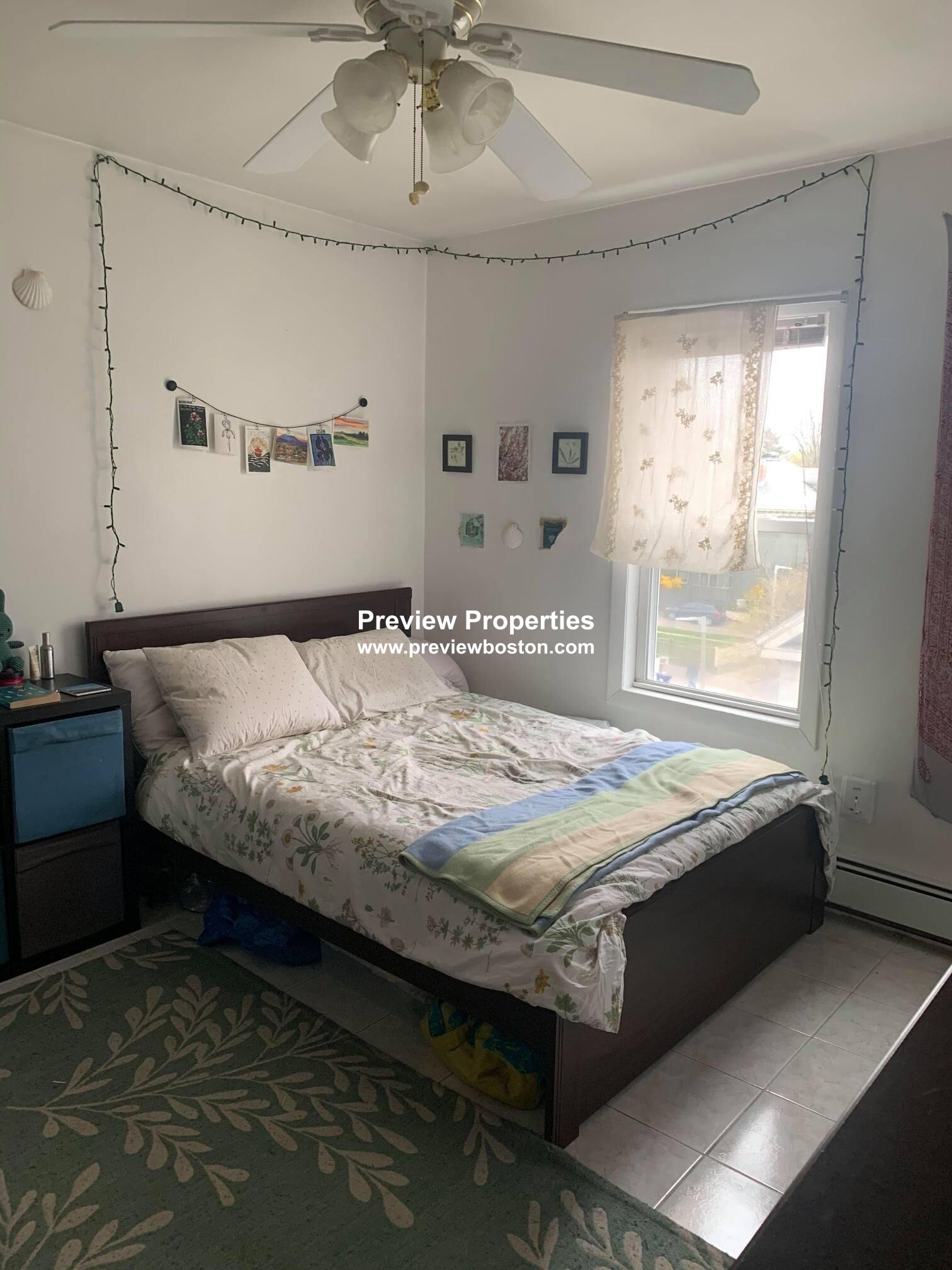 8 Starr Ln, Jamaica Plain