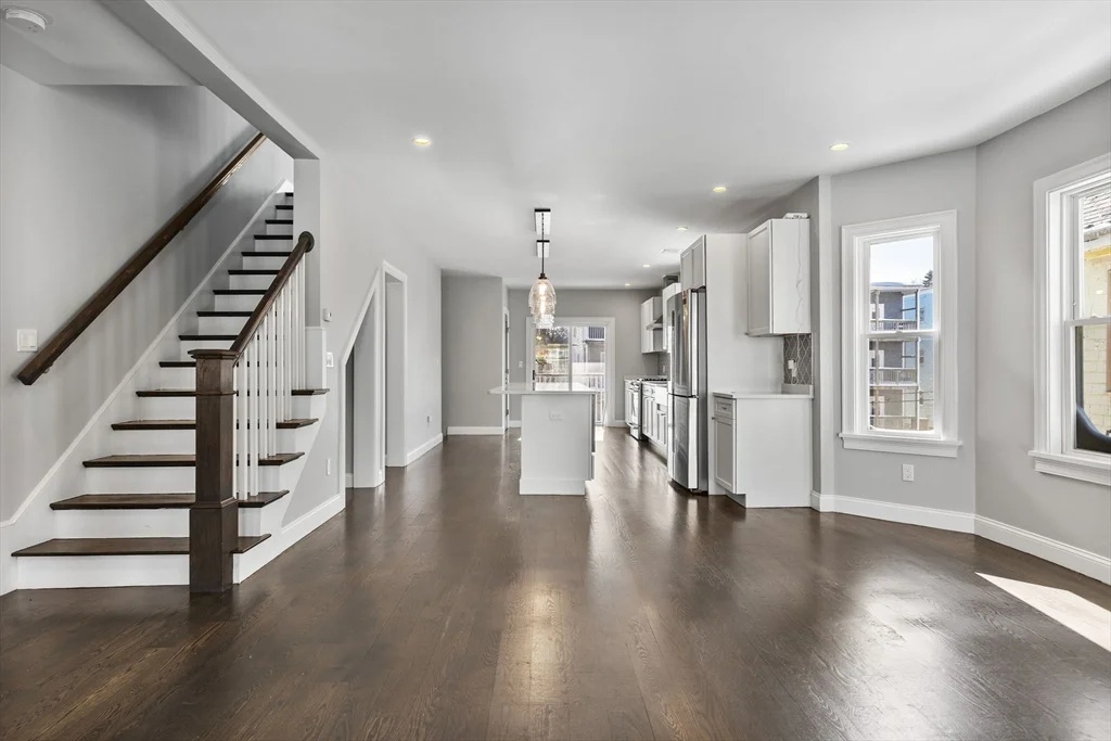 83 Centre St, Dorchester