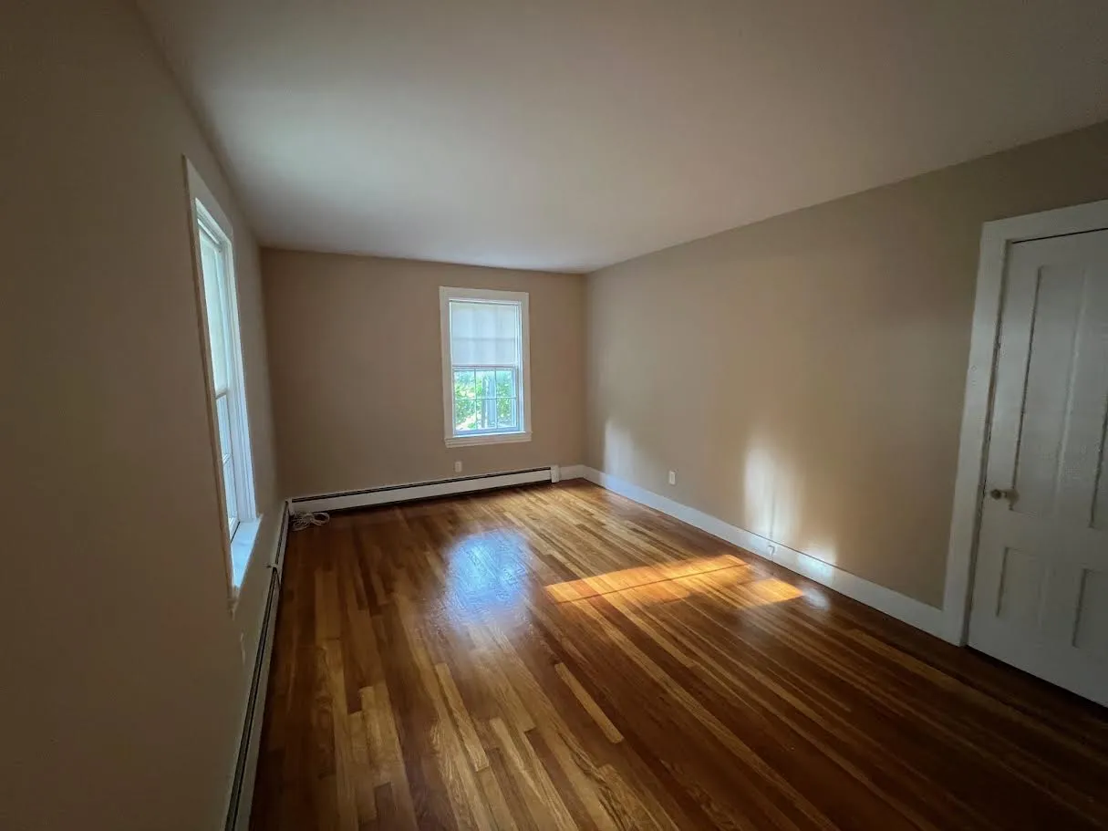 1056 Beacon St, Newton Centre