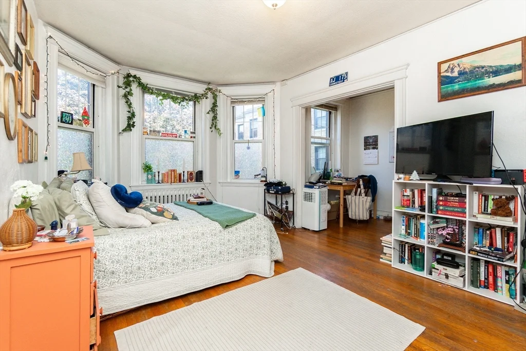 118 Riverway, Longwood