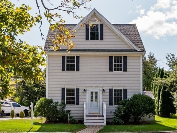 37 Hiawatha Ave, Waltham