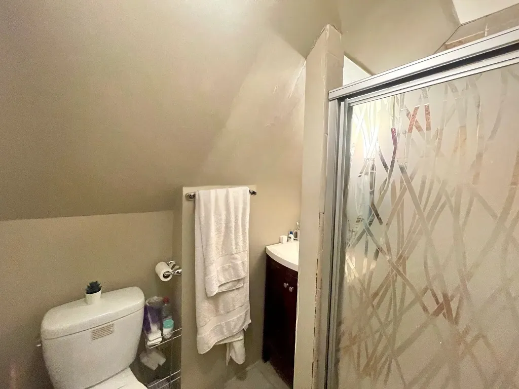 123 Winthrop St, Medford