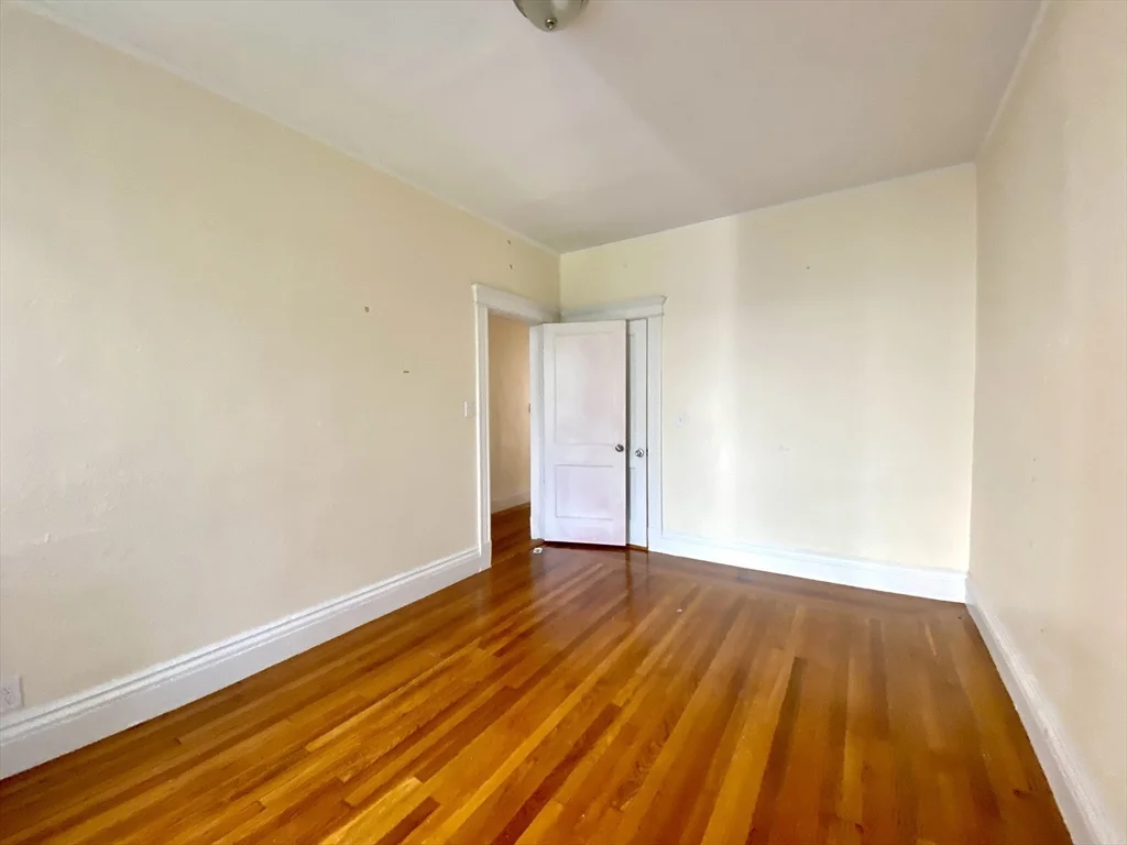 144 Coolidge St, Coolidge Corner