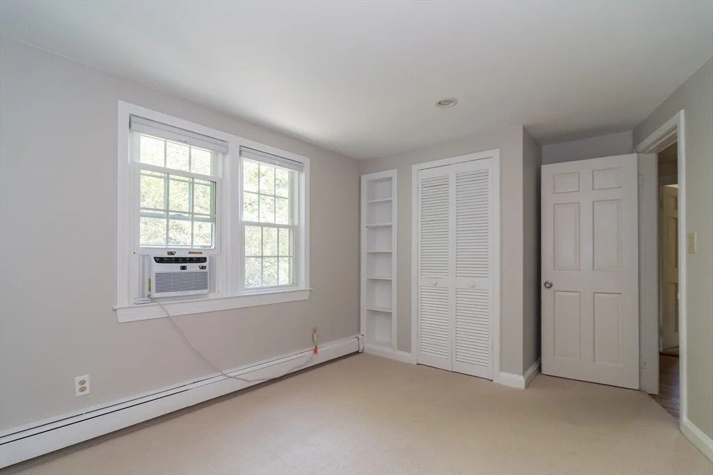 15 Charles St, Natick