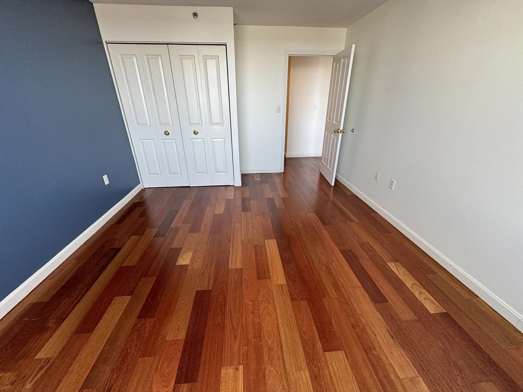 10 Museum Way, East Cambridge