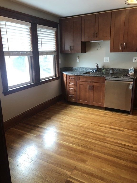 45 Kidder St, Quincy