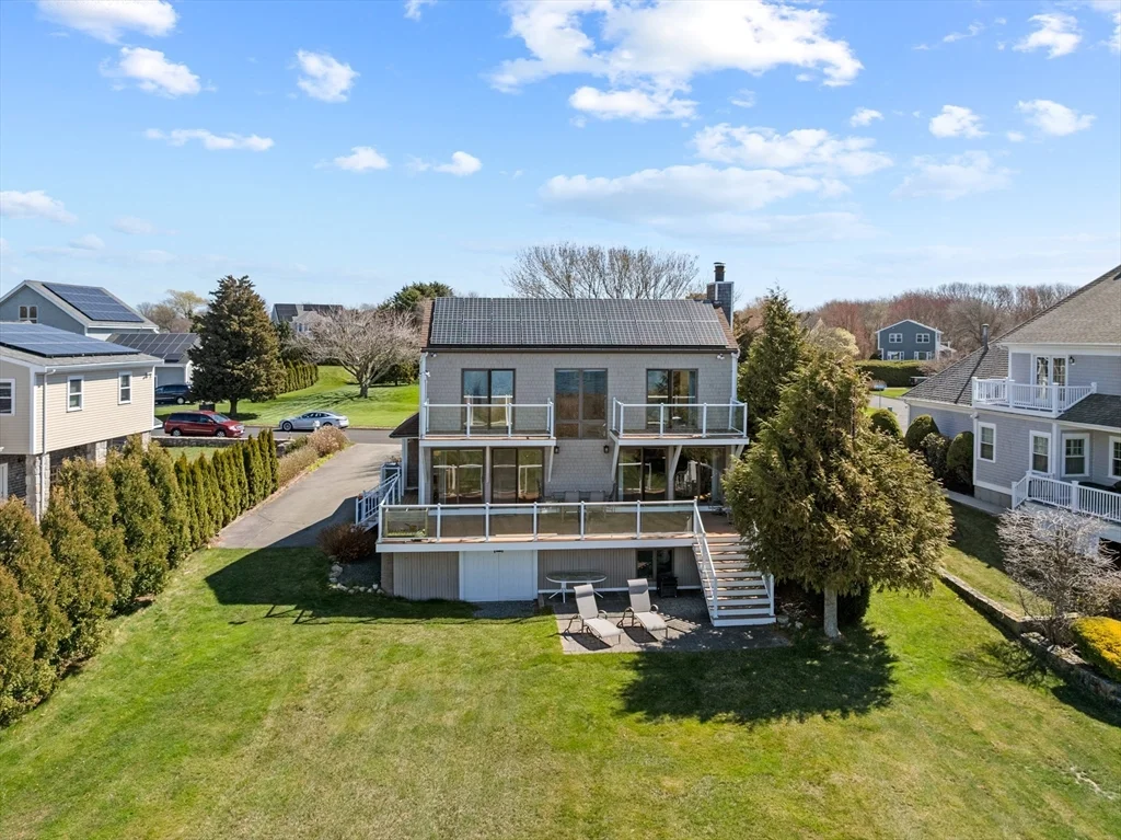 2 Windward Way, Sconticut Neck