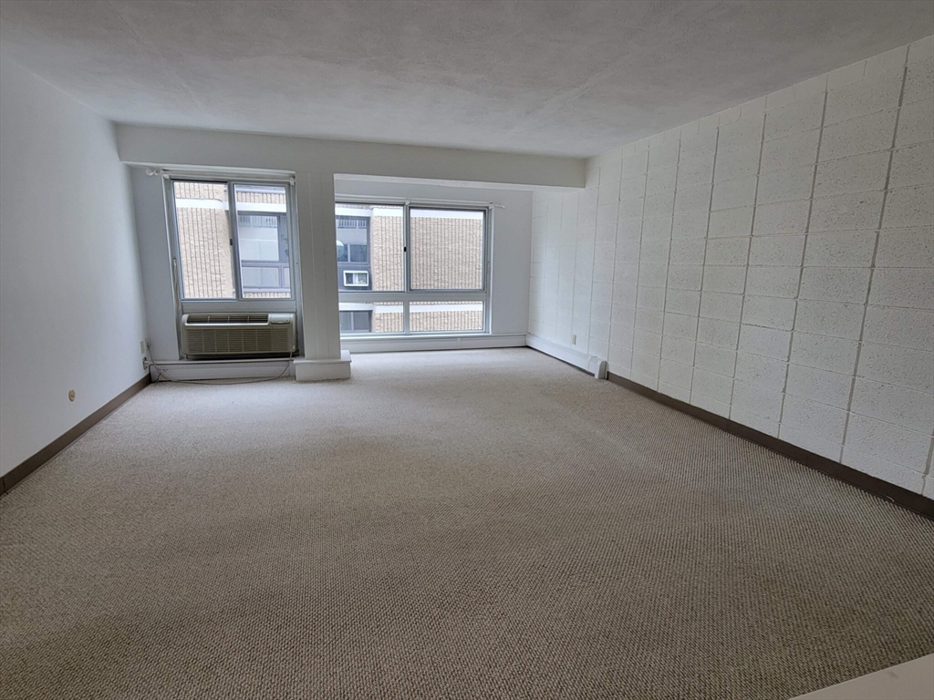 4 Trowbridge Pl, Mid-Cambridge