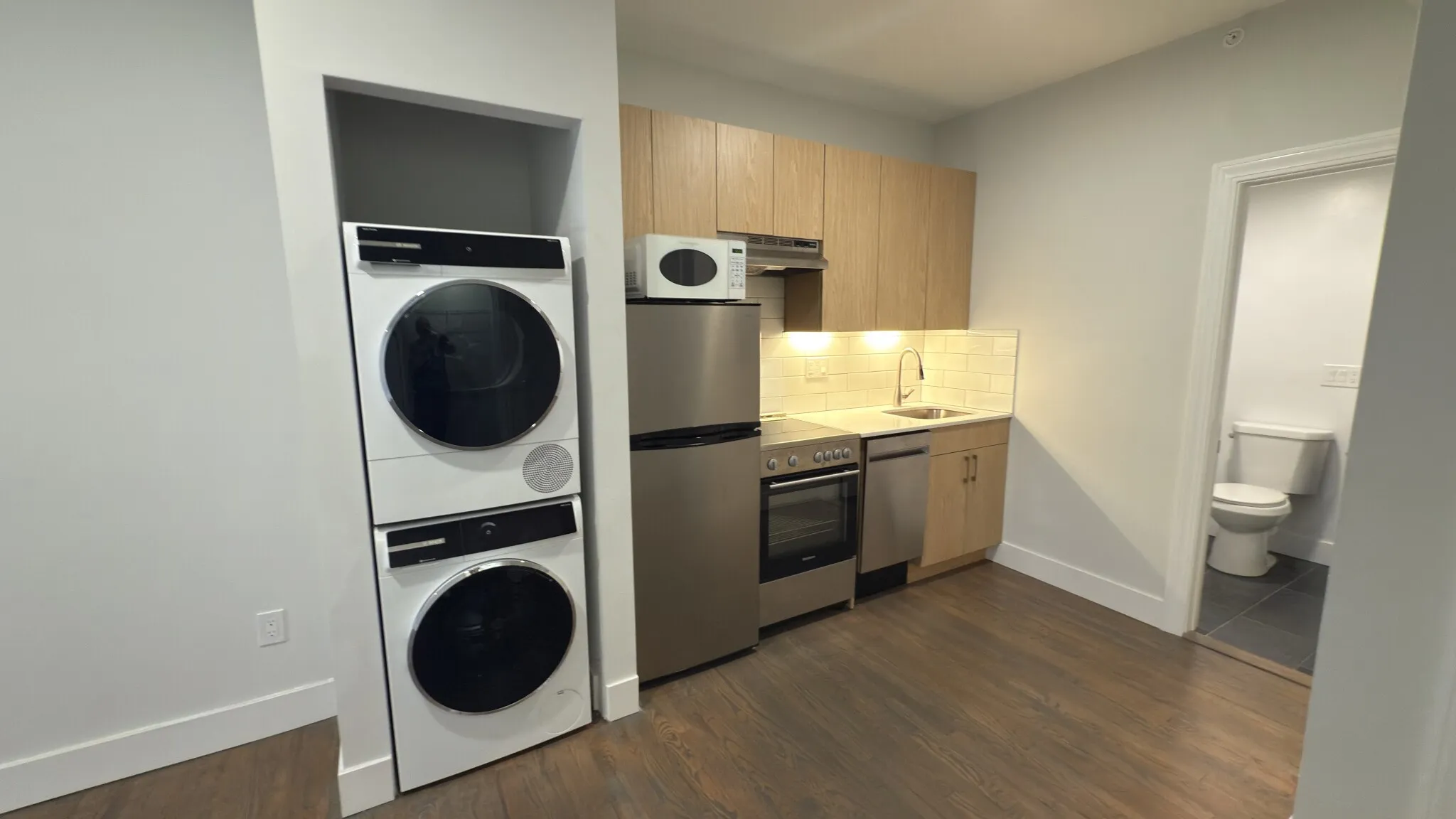 270 Newbury St, Back Bay