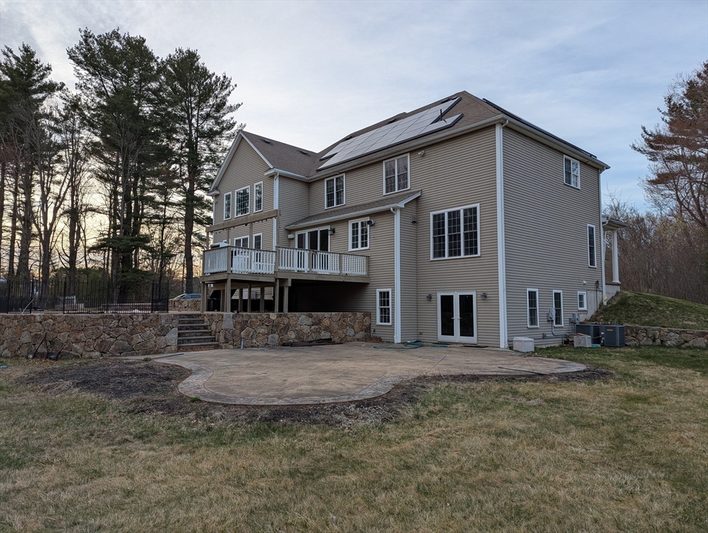 19 Plain St, Franklin