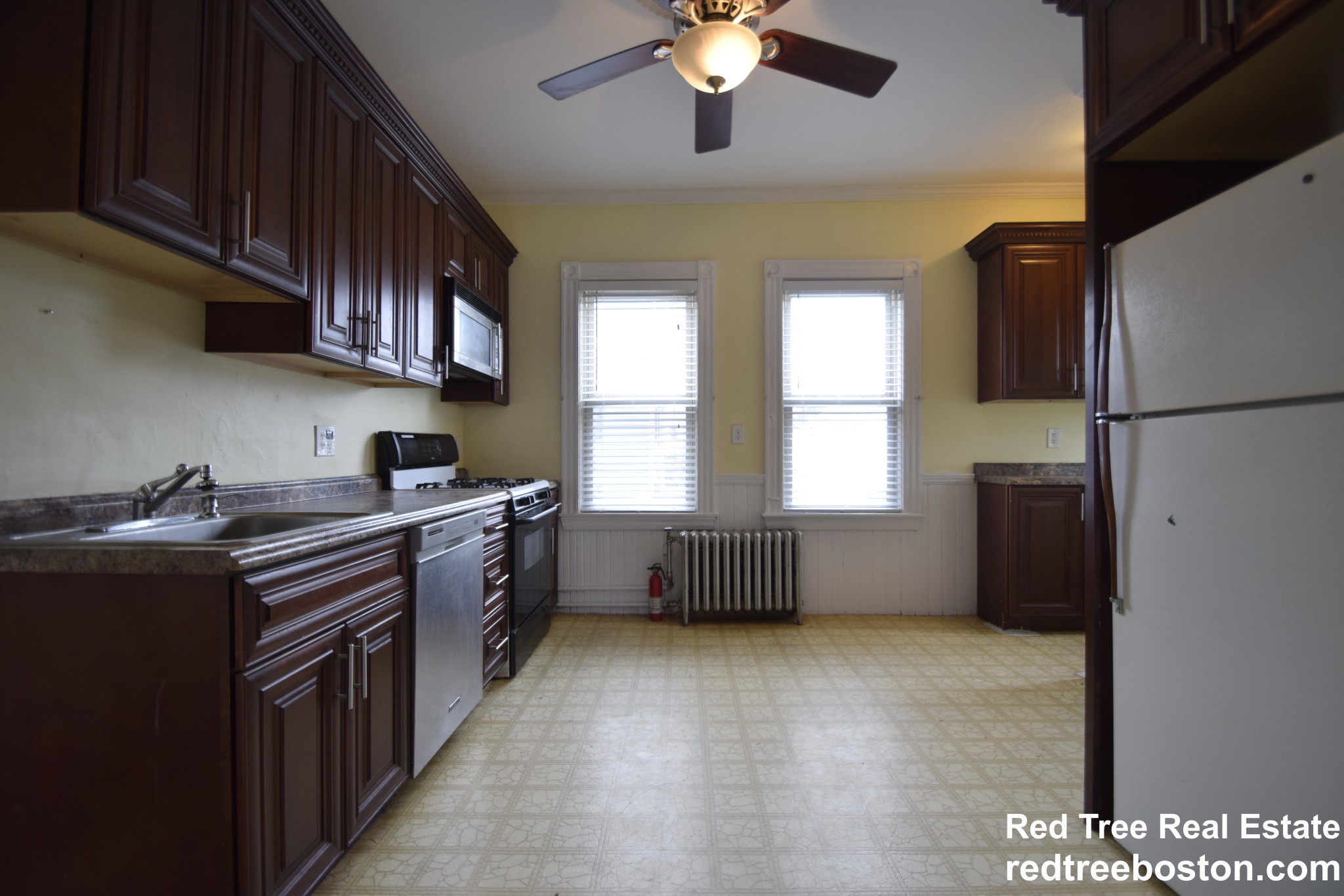 65 Olcott St, Watertown