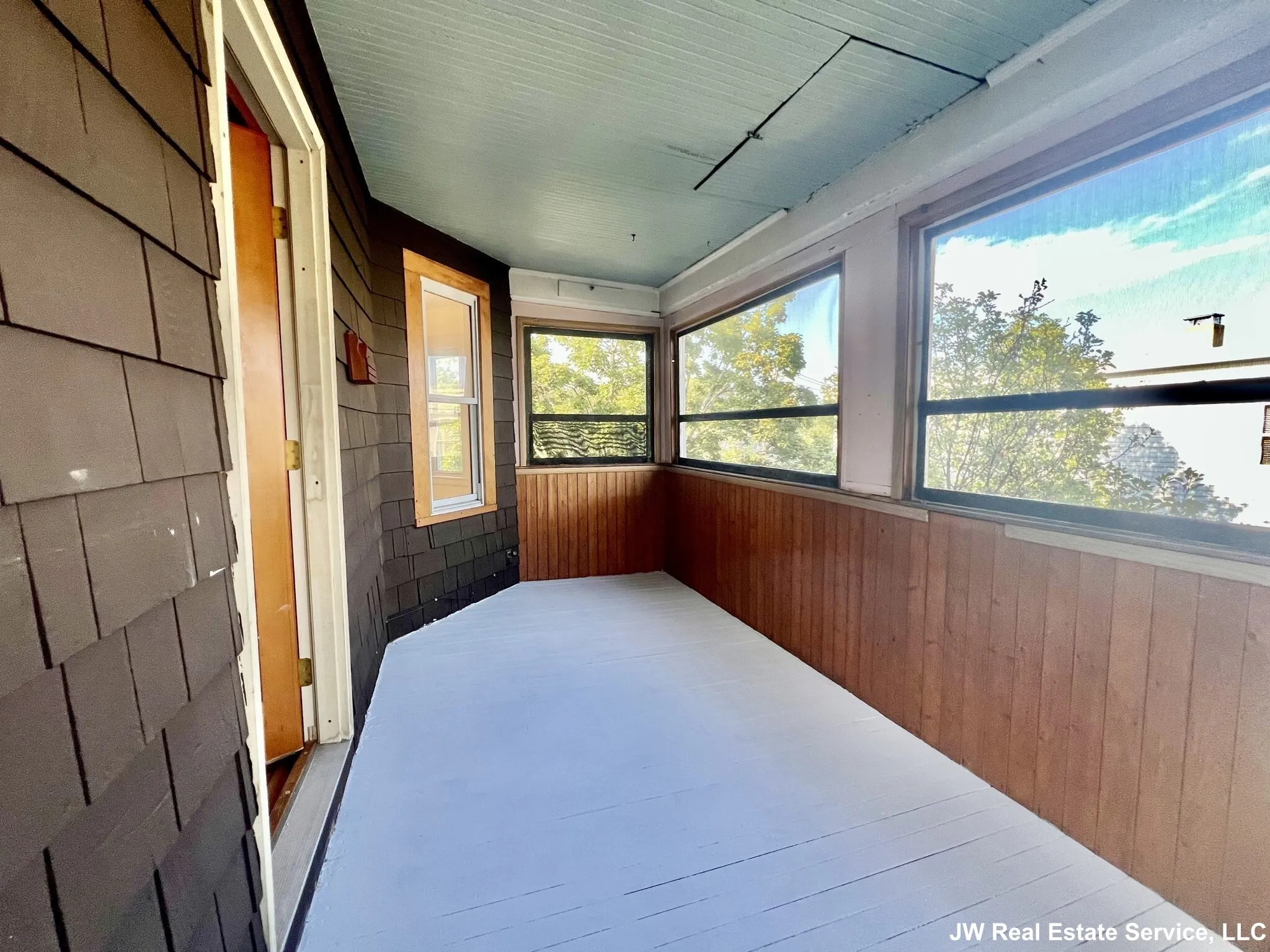 5 Magnus Ave, Ward Two