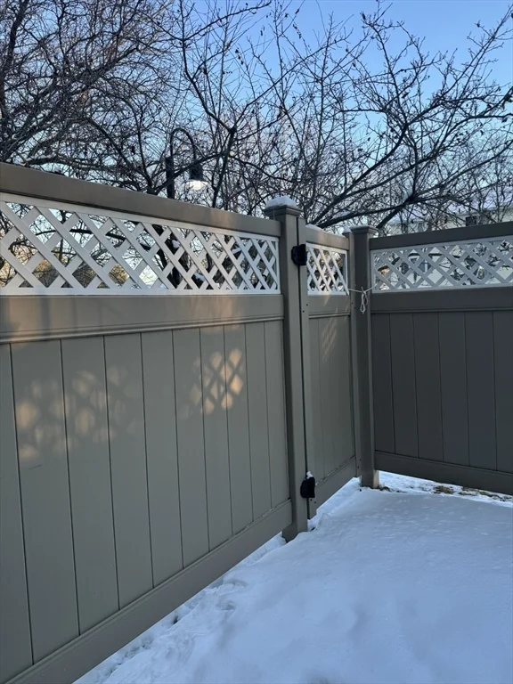 23 Village Rock Ln, Natick