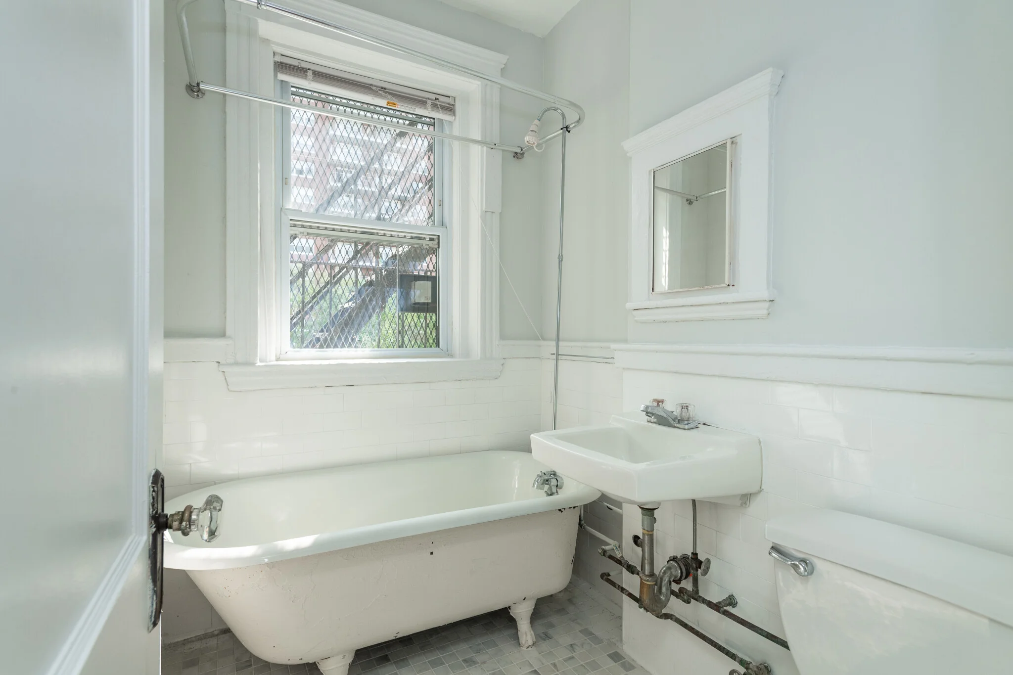 49 Worthington St, Mission Hill