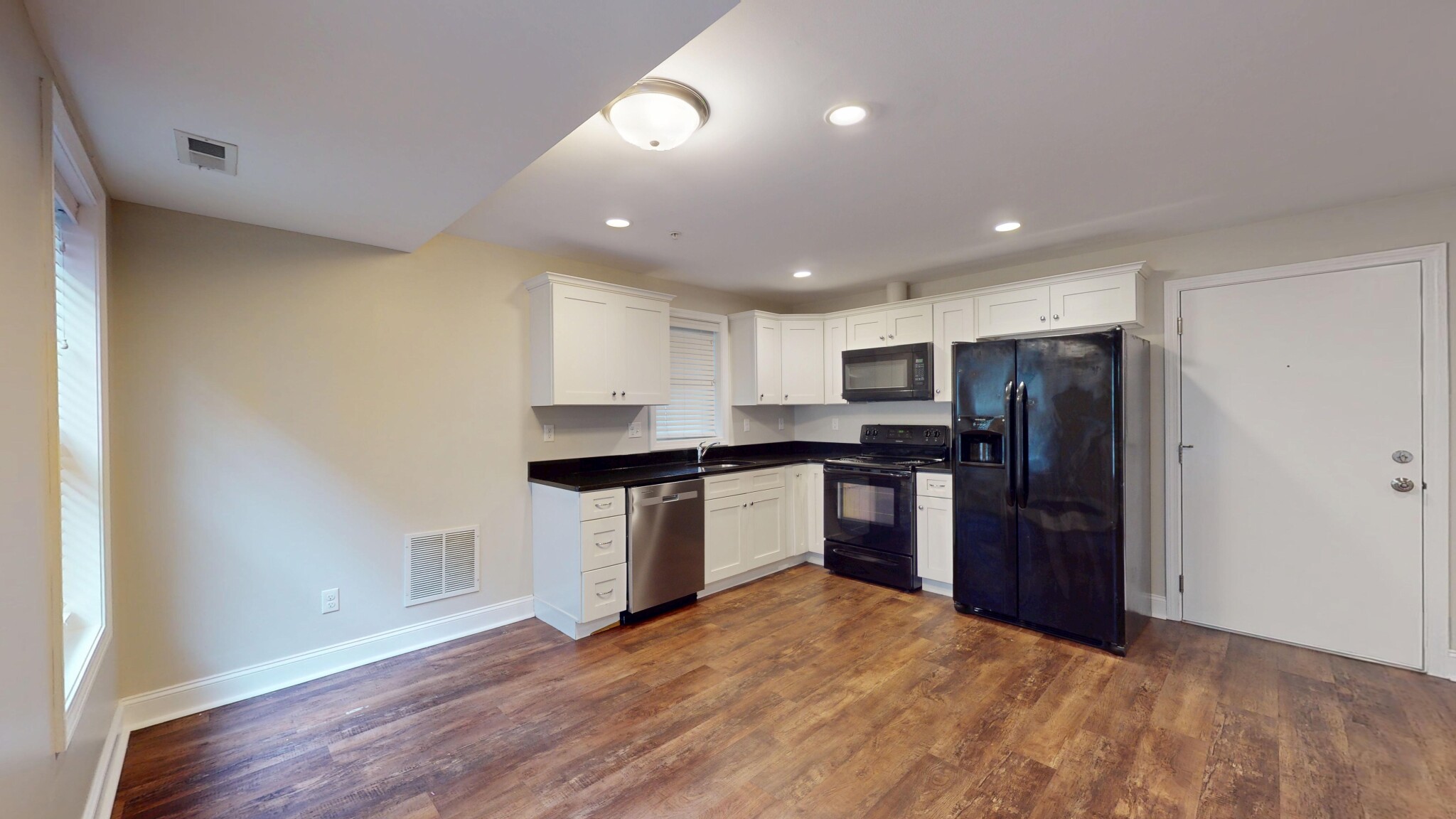 60 Holworthy St, Roxbury