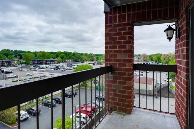 159 Main St, Stoneham