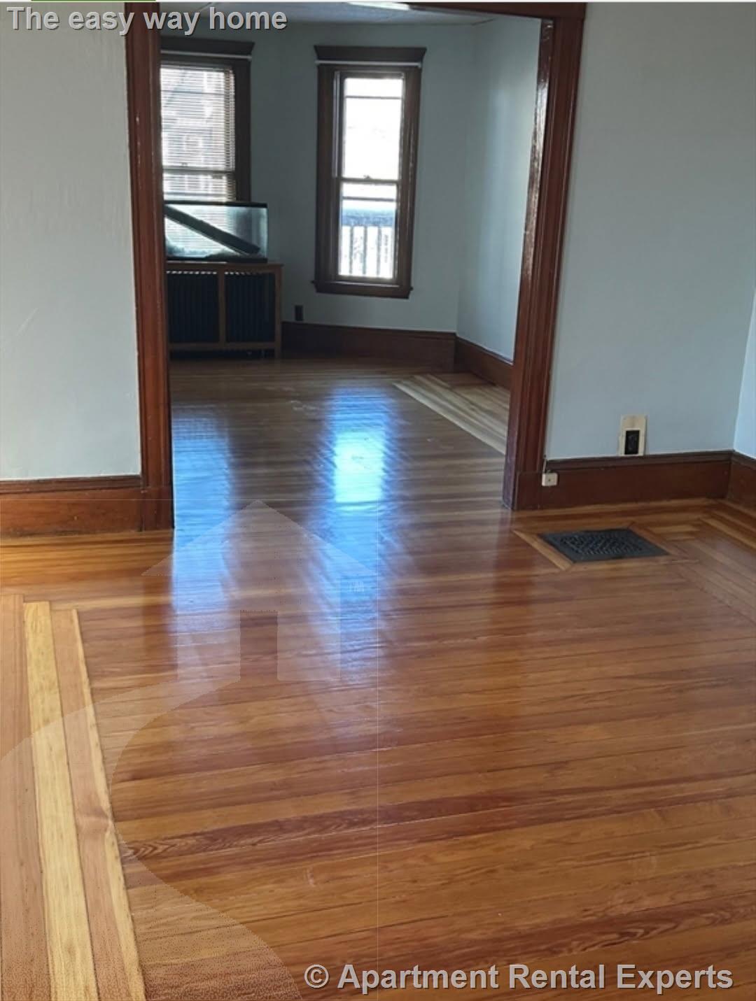 18 Holyoke Rd, Porter Square