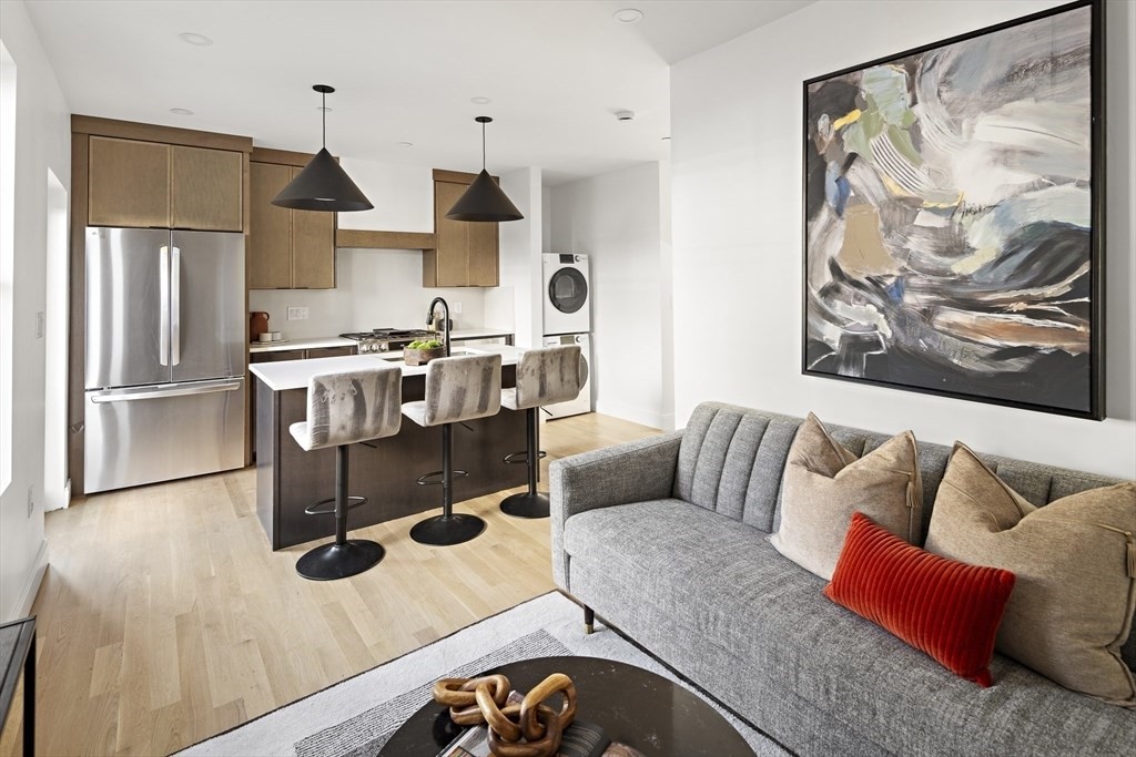 99 5th St, East Cambridge