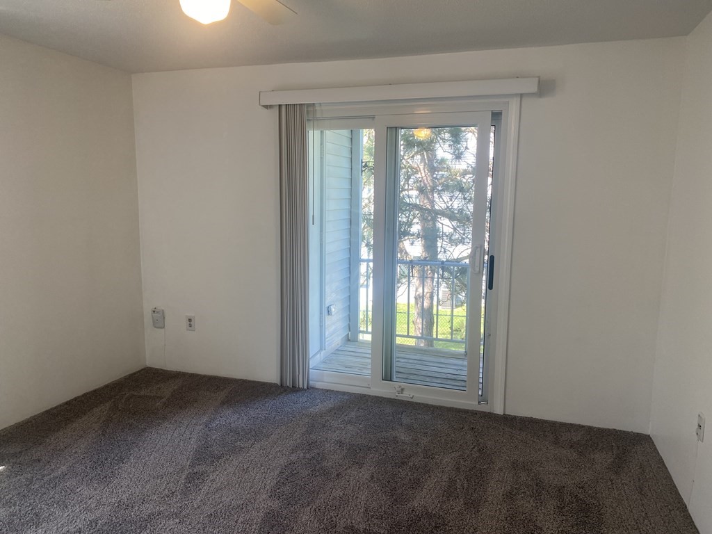 18 Walden Dr, Natick