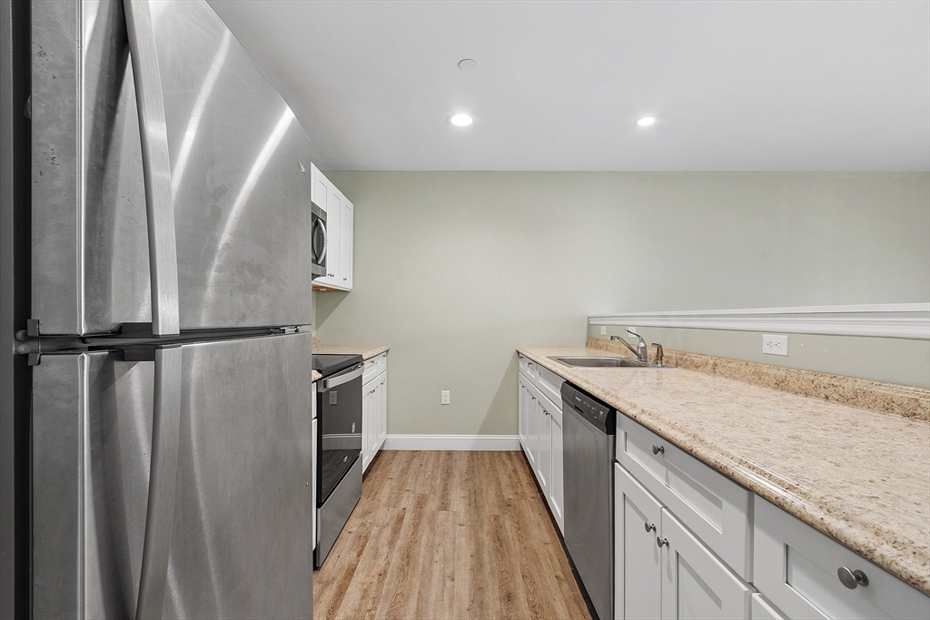 2 South Grove St, Bradford