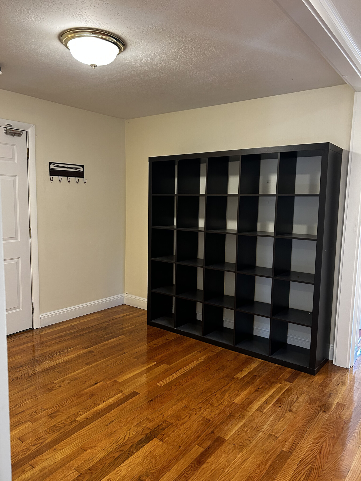 2386 Massachusetts Ave, North Cambridge