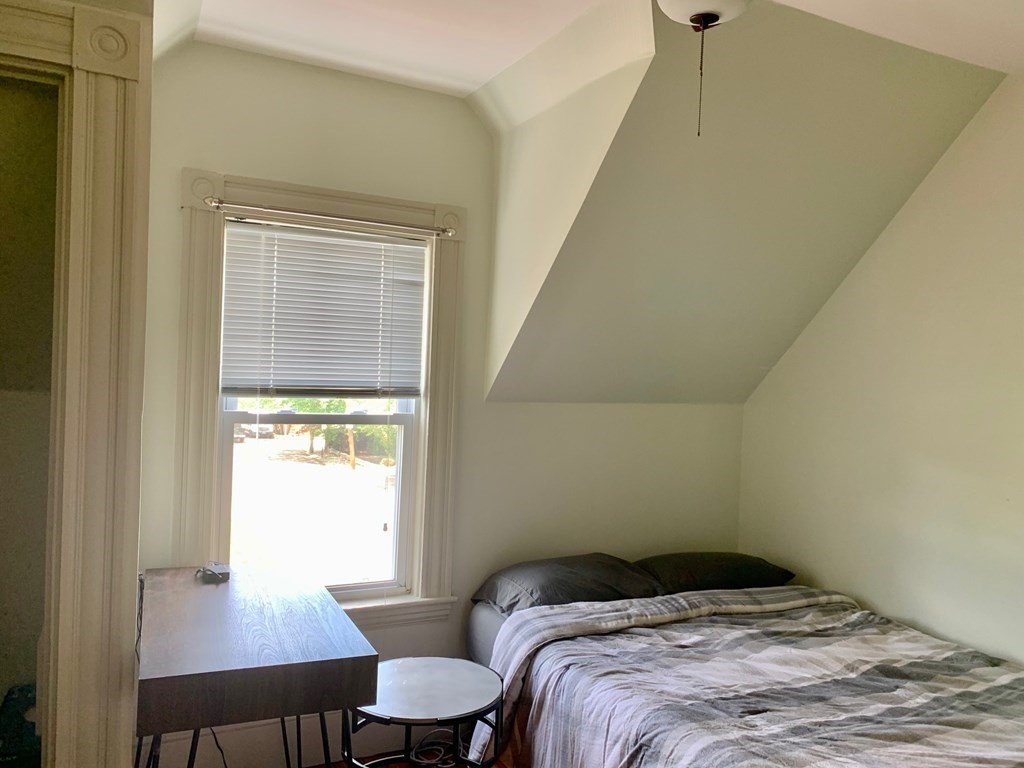 30 Hopedale St, Allston