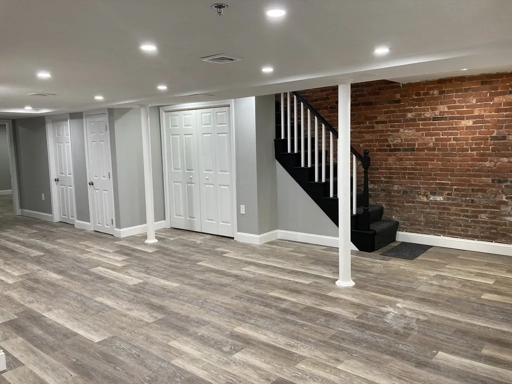 118 F St, South Boston