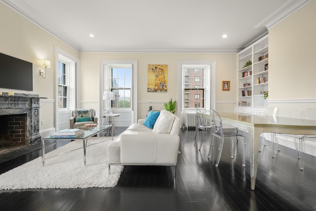 285 Clarendon St, Back Bay