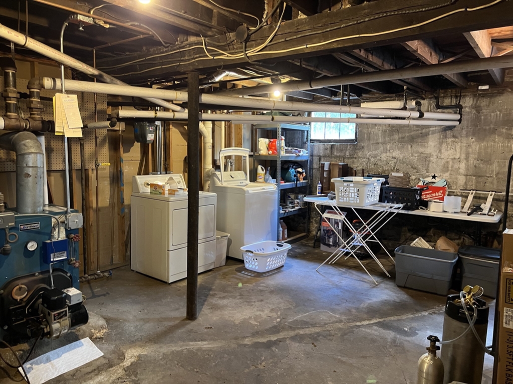 52 Mount Vernon St, Arlington Heights