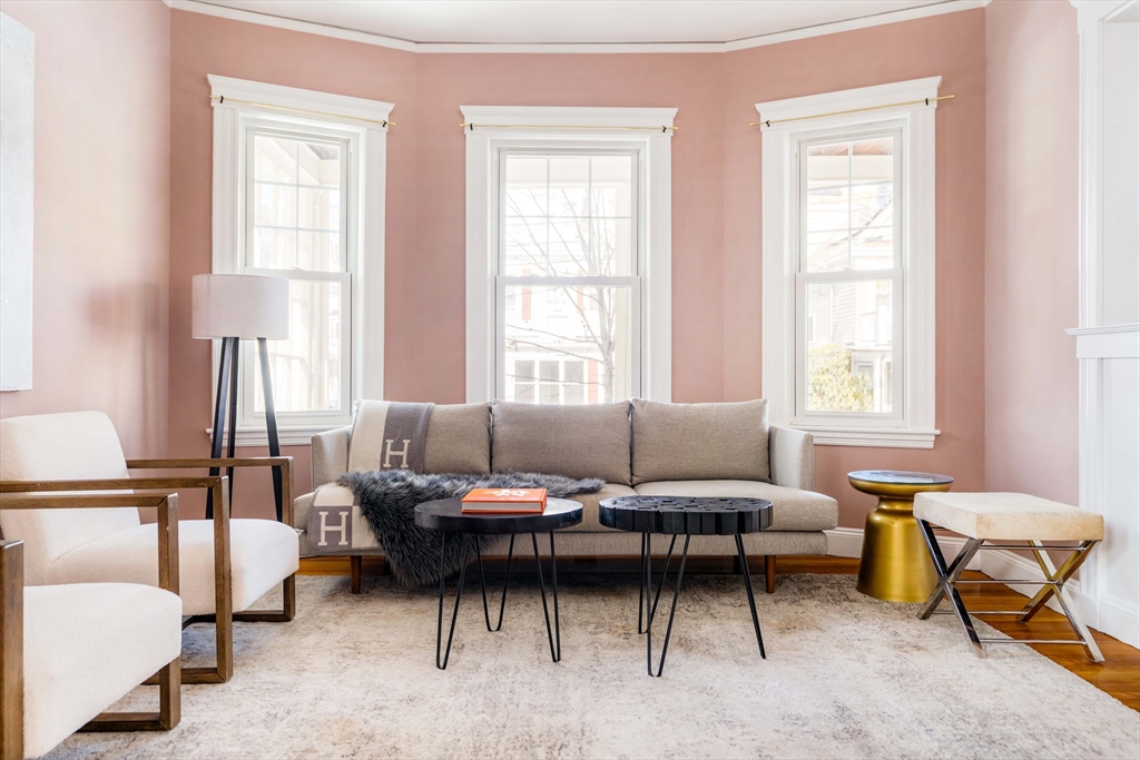 89 Grafton St, Arlington