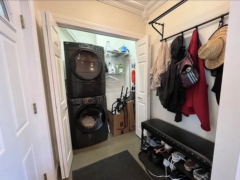 20R Cross St, East Somerville