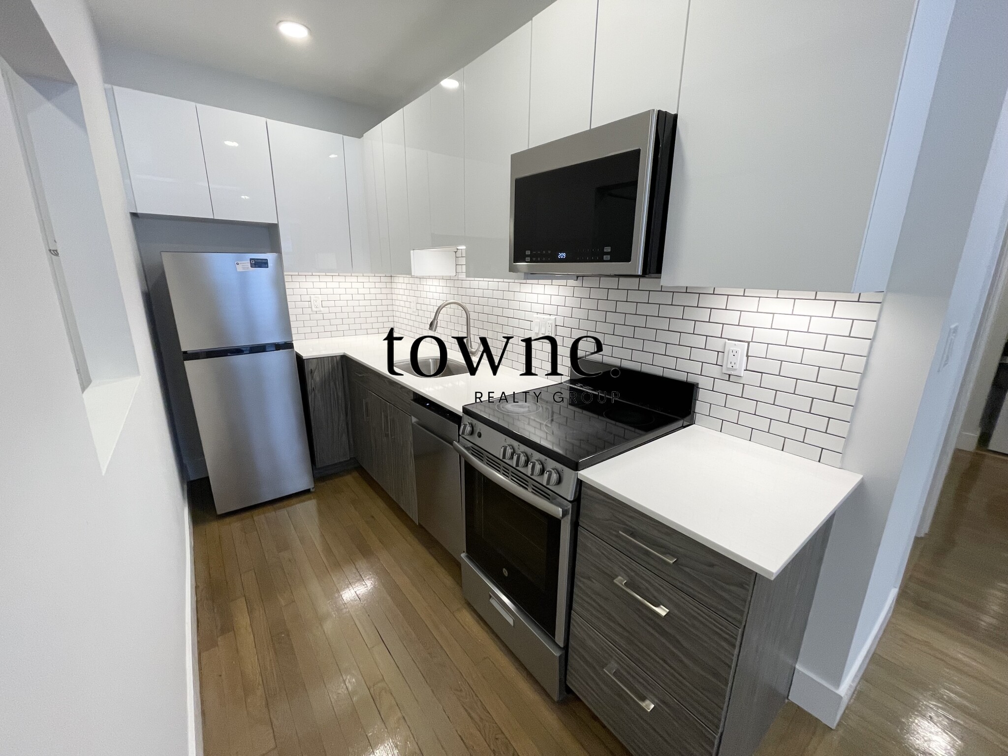 11 Peterborough St, Fenway