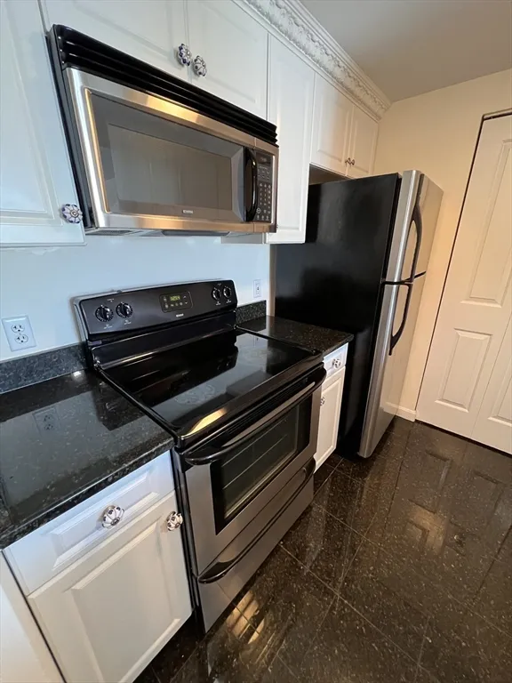 8 Museum Way, East Cambridge