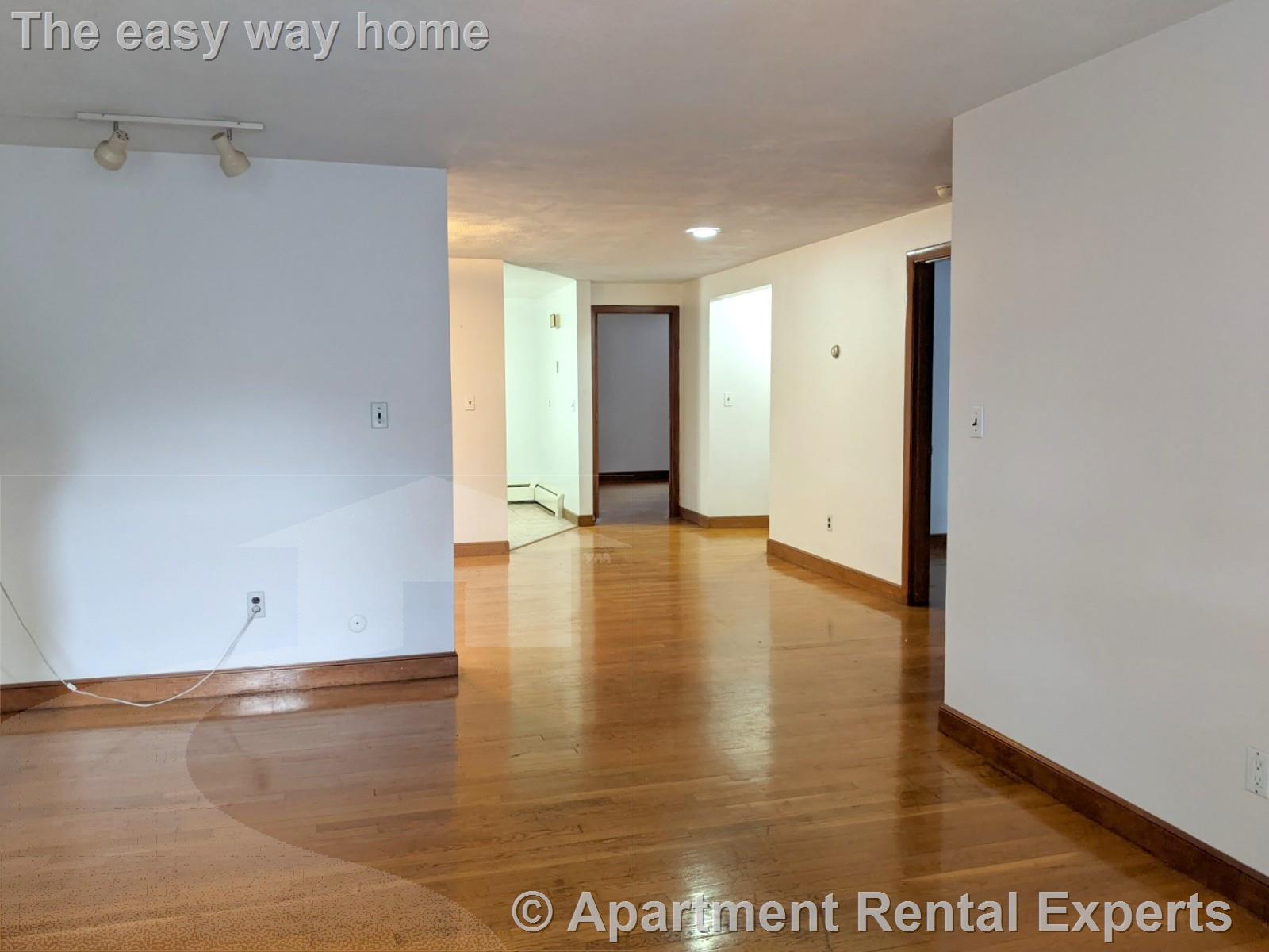 400 Walden St, Huron Village