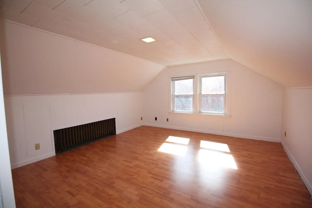 63 Foster St, Arlington