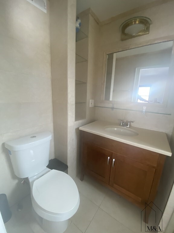 7 Monastery Rd, Brighton