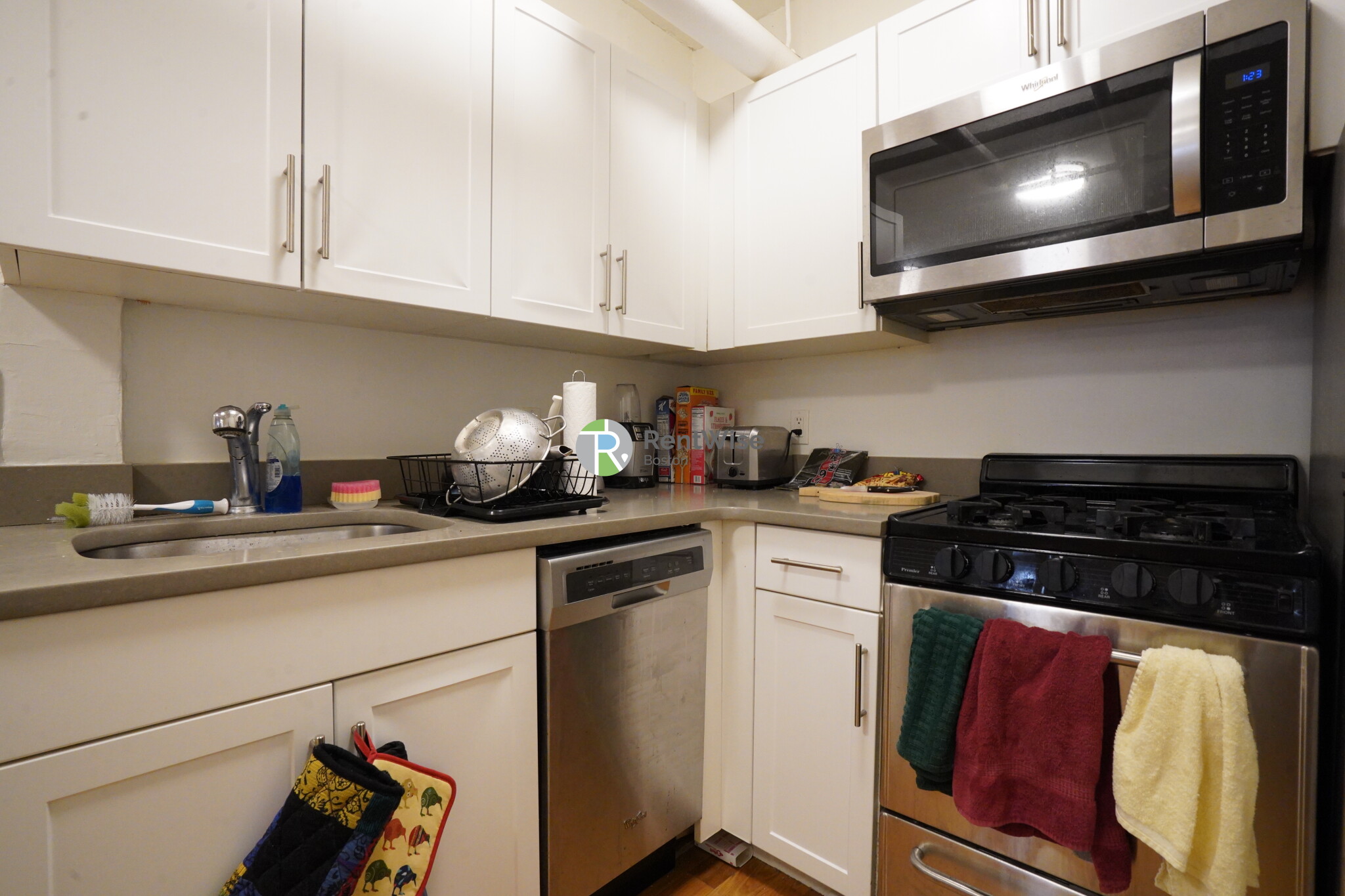 1298 Commonwealth Ave, Allston