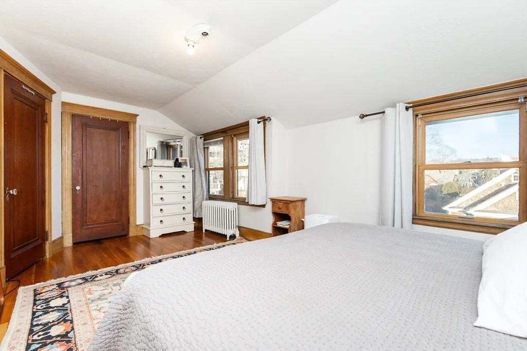 322 Humphrey St, Swampscott