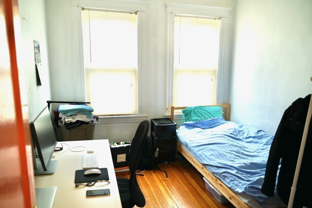 5 Cooney St, Somerville