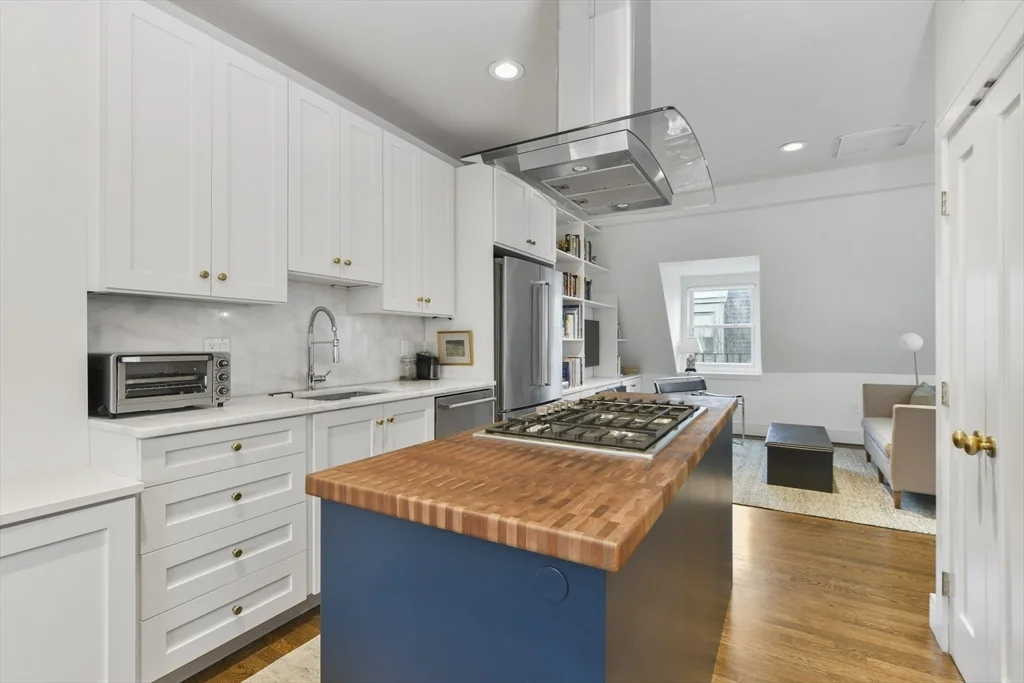 11-C Waltham St, South End