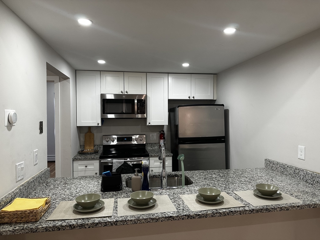 670 Massachussetts Ave, South End