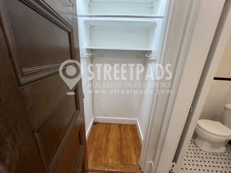 2 Ware St, Mid-Cambridge