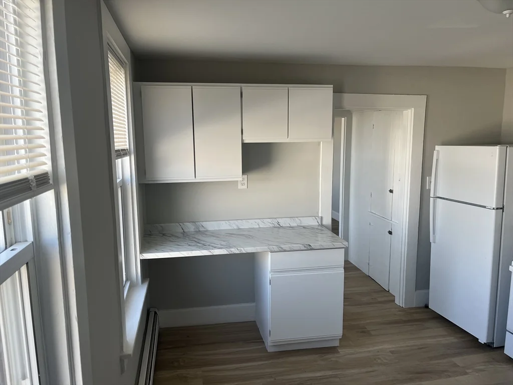 159 E Central, Franklin