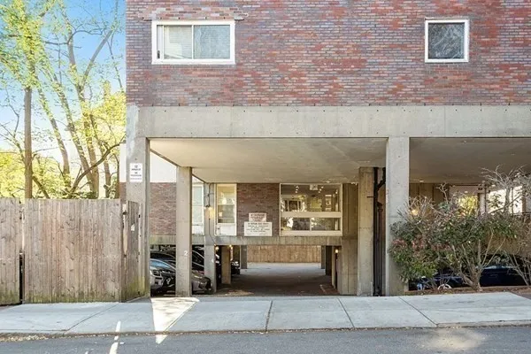 12 Inman St, Central Square