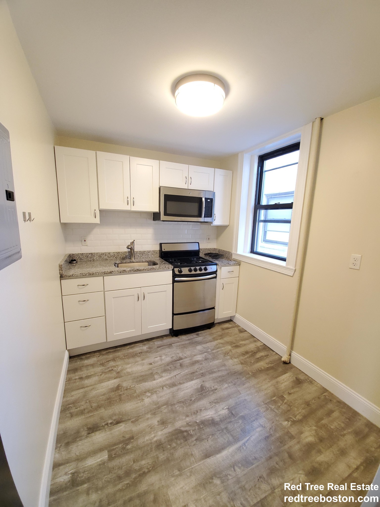 1688 Beacon St, Brookline